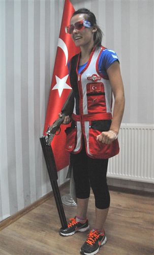 Başbakan'dan 30 Bin TL'lik Tüfek