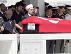 Şehit yüzbaşıya son görev