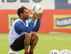 İlk kazanan Alanzinho oldu