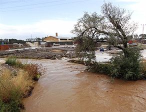 Van'ı sel vurdu: 1 ölü, 1 yaralı