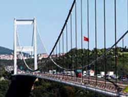 15 dev köprü ve yolların peşinde