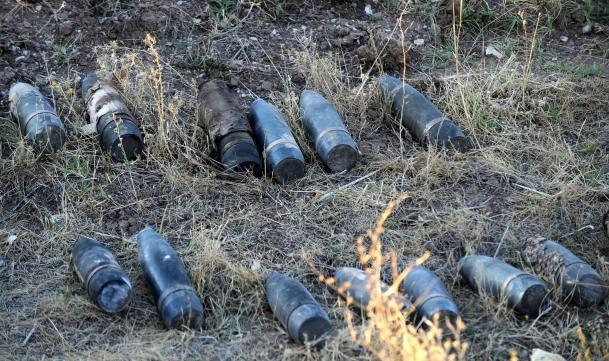 Etrafa saçılan mühimmatlar...