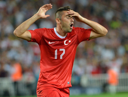 Burak Yılmaz'a ıslıklı protesto