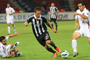 Beşiktaş'a 'Gülle' çarptı!