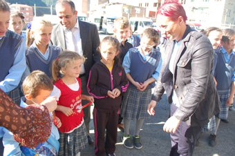 Kadın Kollarından Tonya Çıkarması