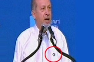 Erdoğan'ın gömleğindeki sembol