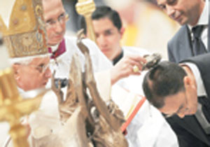 Müslüman gazeteci Katolik oldu