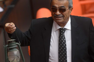 Kamer Genç'ten sessiz protesto