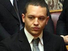 Irkçı parti meclisi karıştırdı