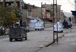 Teröristi gömüp olay çıkardılar