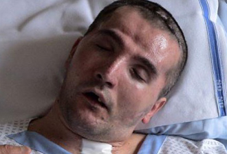 Felç kalan Türk genci evinden de kovuldu