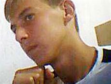 Engelli çocuk kendini astı