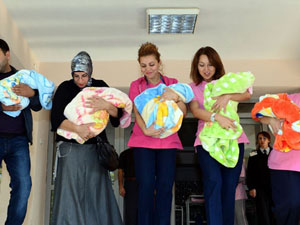 5 yıl tedavi gördü 5 bebeği oldu