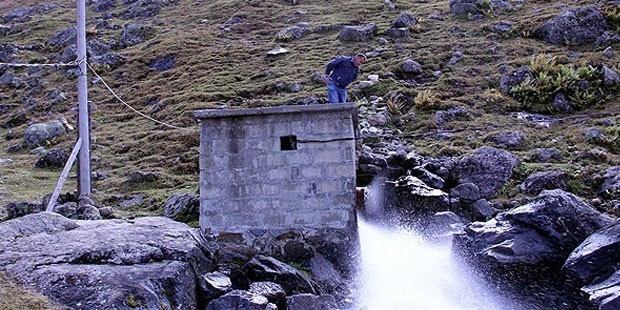 Rizeli elektrik faturasından bıkınca