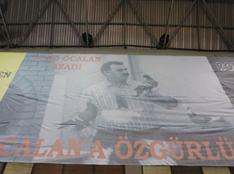 Söz gerek yok hainsiniz!