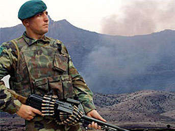 Hakkari Çukurca'da sıcak saatler