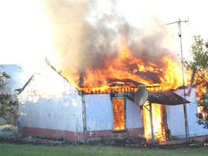 Vakfıkebir'de Ahşap Ev Yandı