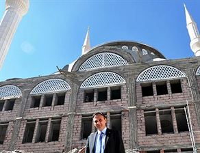 Cami yaptıran CHP'li mahkemelik oldu!