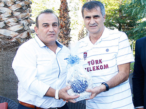 Nurettin Balaban'a kutlama