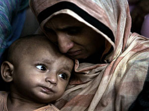 Yardıma muhtaç kadınlara bayram harçlığı