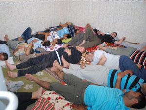 Türk hacı adaylarına Irak'ta kötü muamele