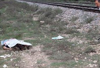 Trenin altına yatarak intihar etti