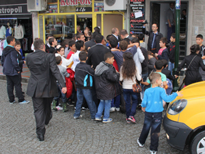 Bayramlaşma çadırını birbirine kattılar