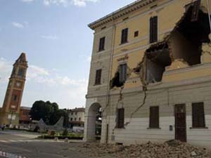 İtalya 5.0'la sallandı: 1 ölü