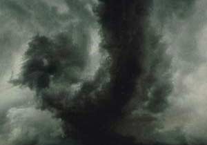 Kasırga can aldı: 31 ölü