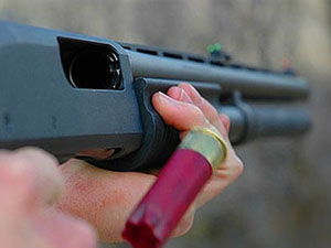 Çalılıklar arasındaki komşusunu vurdu