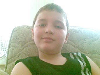 8 yaşında kardeş katili oldu