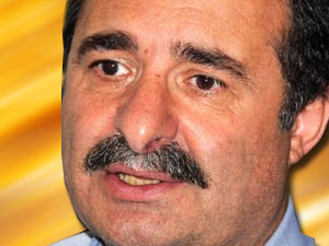 İstifayı düşünüyor mu?