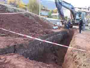 İşçiler göçük altında kaldı