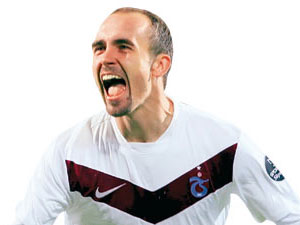 Adrian hocasını sevindirdi