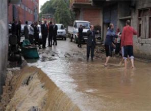 Araklı'yı sel vurdu