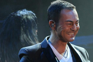 Serdar Ortaç: Kadınlar acı veriyor