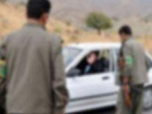 Hainler öğretmen kaçırdı..!