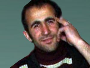 'Keçilerin arasında saklandık'