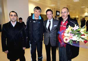 Giray Bulak Manisalı Hikmet'i izledi