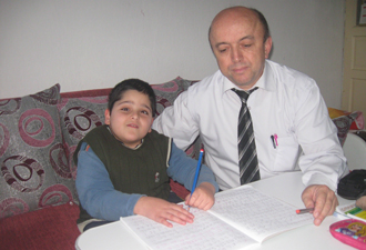 Eğitime muhtaç çocuklara evde eğitim