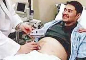 Hamile erkek korkmaya başladı