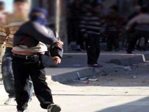 Taş atan çocuklara ceza yağdı