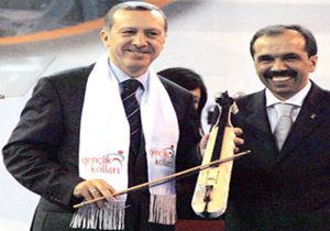 Erdoğan'ın mırıldandığı türkü