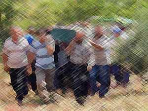 5 dakika arayla öldüler