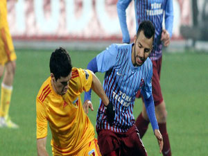 Yasin Öztekin vasatı aşamadı