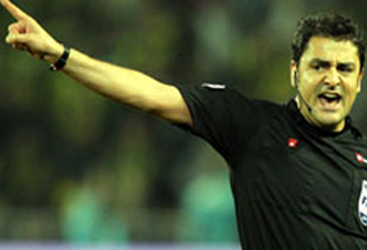 TS maçına atanacak hakem mi kalmadı?