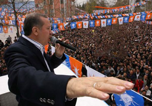 Ben de rüşvetle benzin aldım