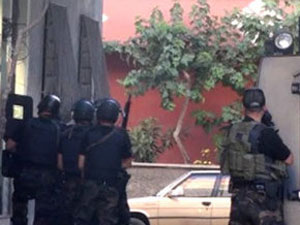 Beyoğlu'nda şafak operasyonu