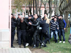 Adliye'de kavga: 30 yaralı