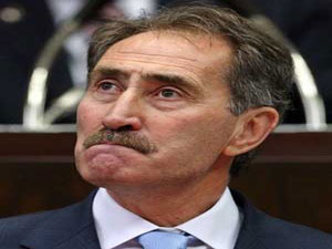 Bakan'a yumurtalı protesto